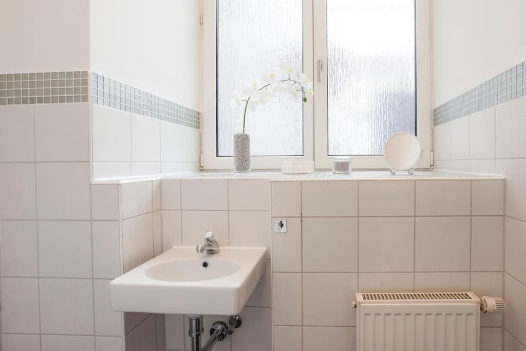 Exclusive 2-Room Souterrain Apartment Núremberg Exterior foto