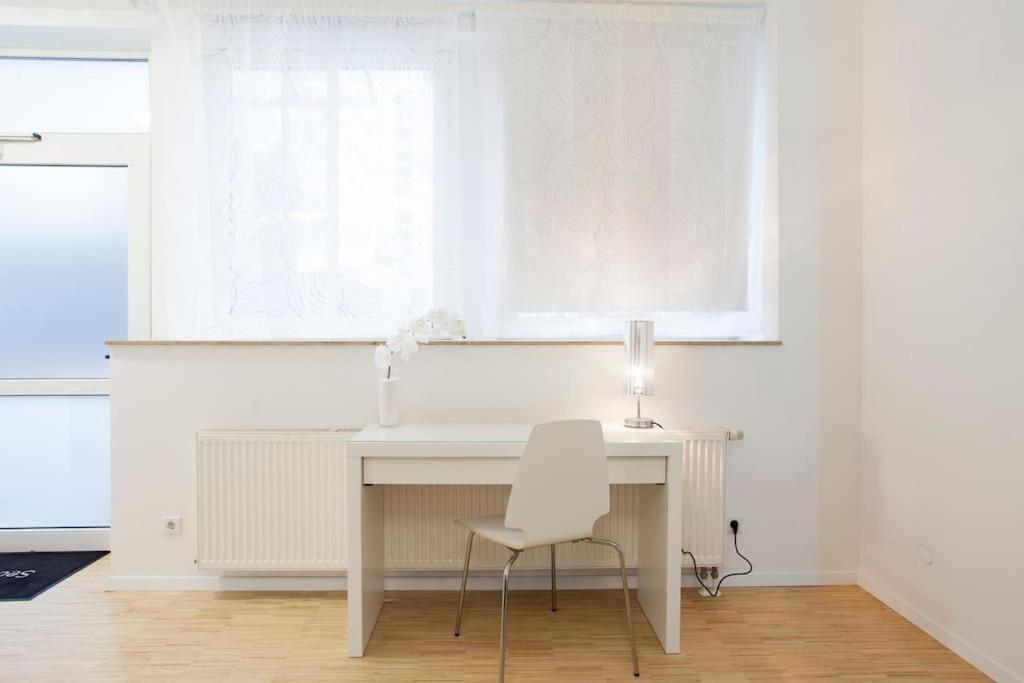 Exclusive 2-Room Souterrain Apartment Núremberg Exterior foto